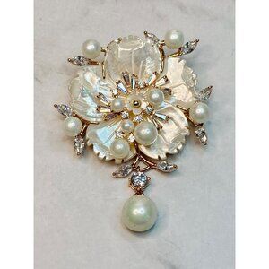 Mother Of Pearl Floral Brooch Pin Faux Pearls & Rhinestones -275
